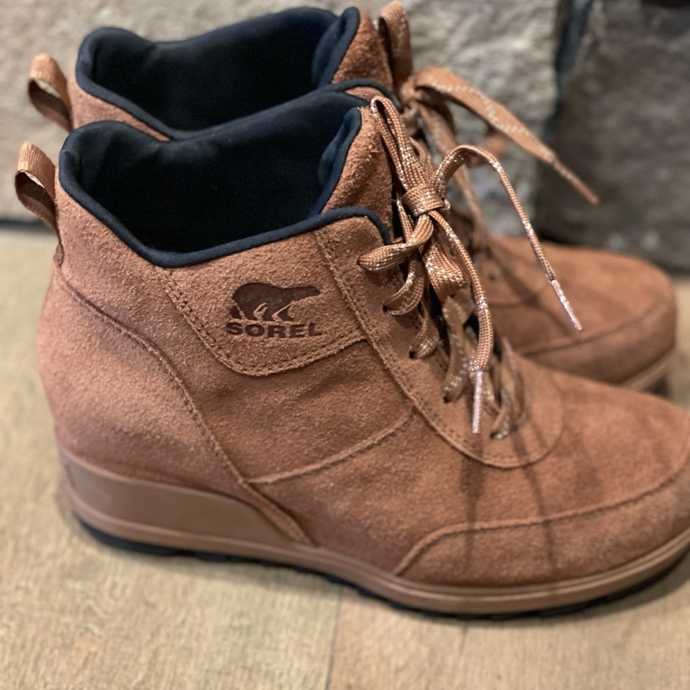 Sorel Evie Sport Lace : size 6: velvet tan